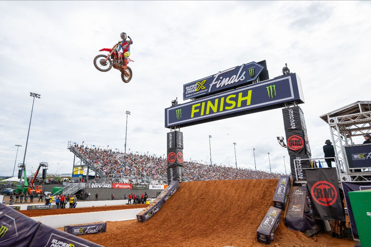 zMAX Dragway at Charlotte Motor Speedway » SuperMotocross